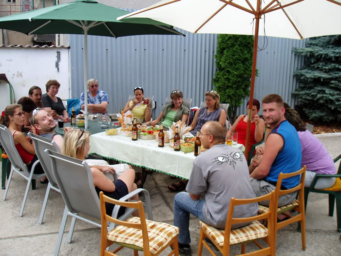 Posvatební oslavka v Litoli